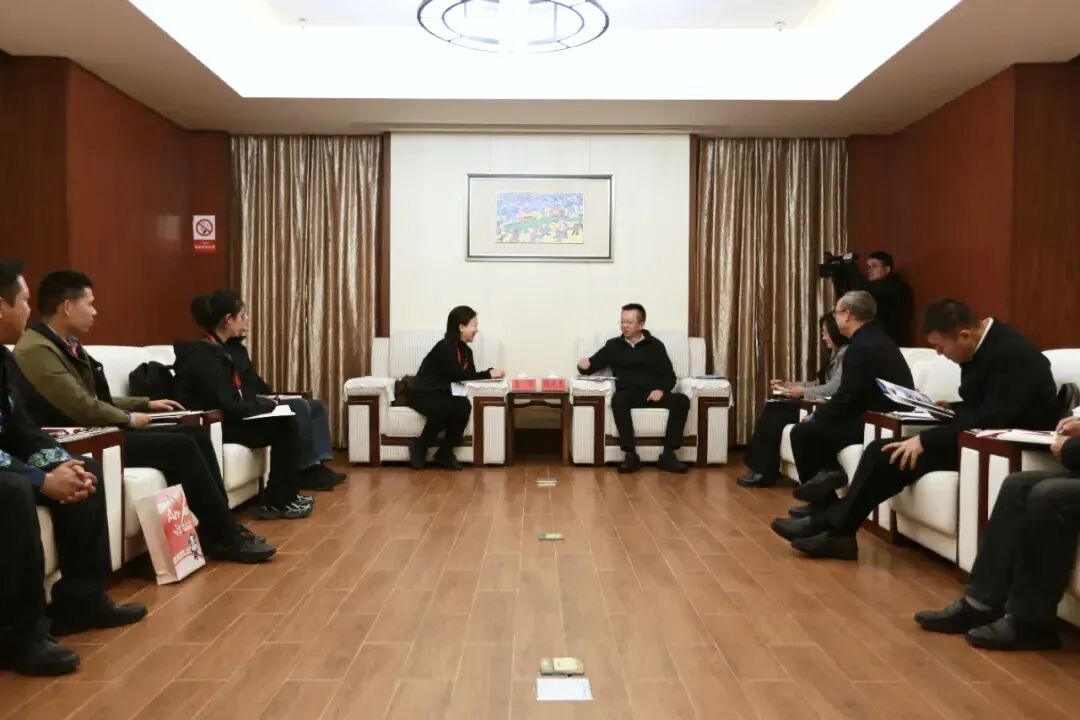 省bti体育集团连华同道率队赴贵州黔东南自治州调查座谈